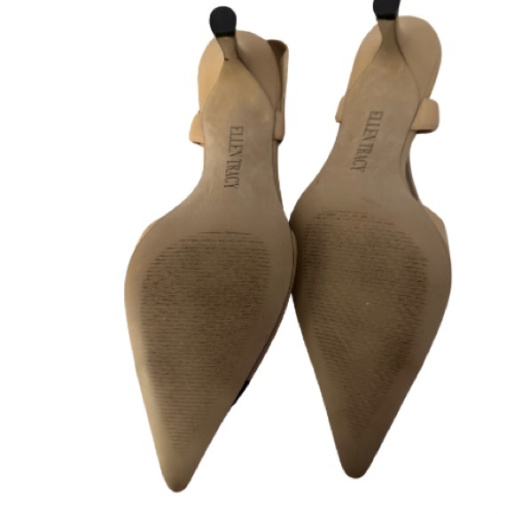 Ellen Tracy Kitten Heel Two Tone Pump - Picture 4 of 7